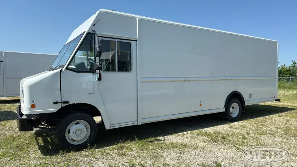 2021 Ford F59 P1200 Utilimaster Van Truck