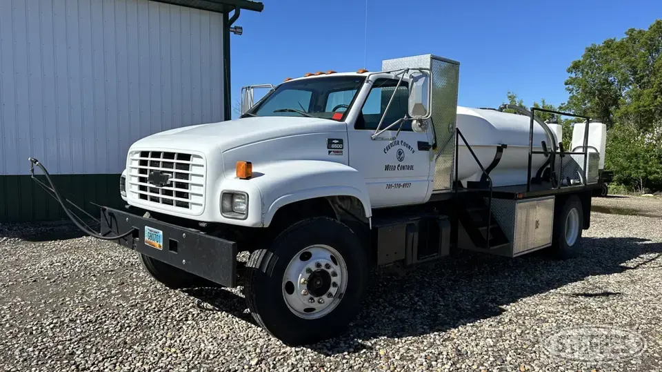 2000 Chevrolet C6500 Flatbed Truck