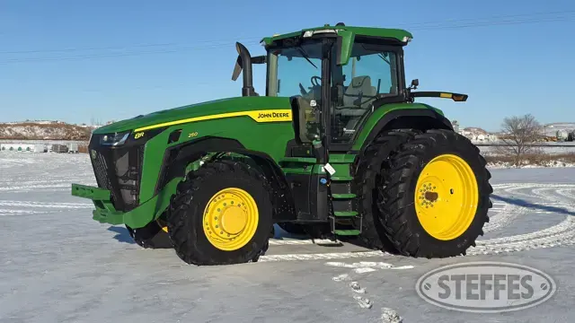 2024 John Deere 8R 250