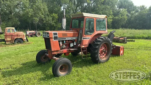 1975 International 1066