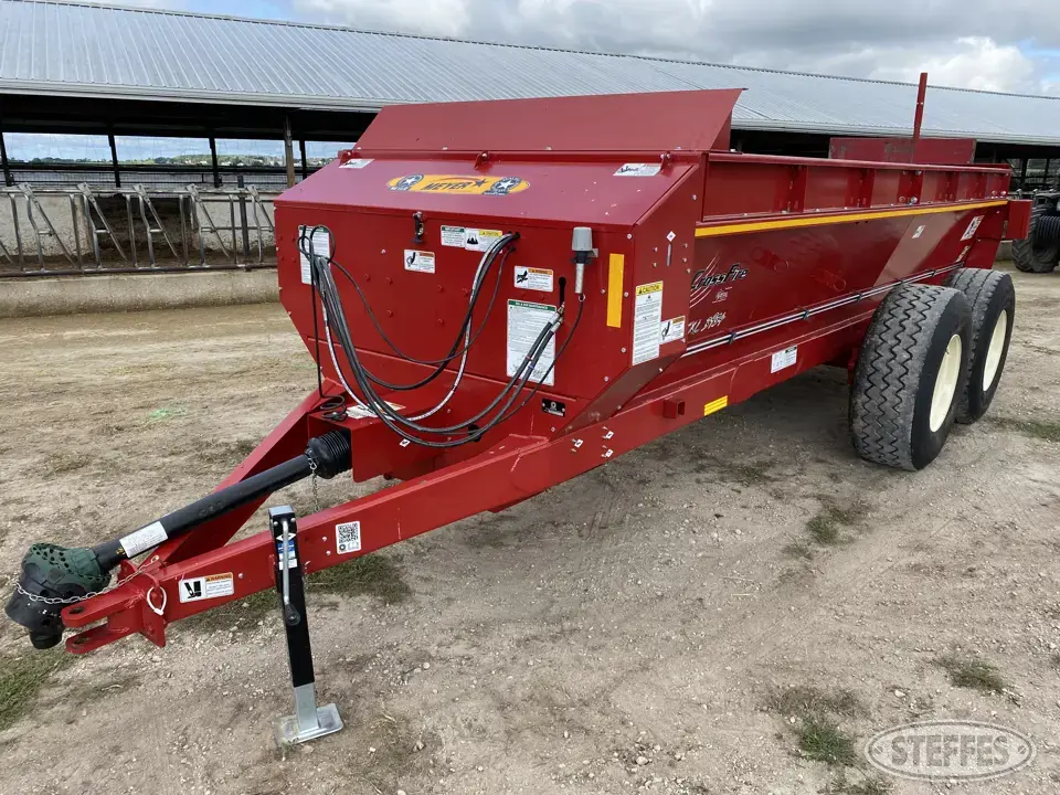 2023 Meyer SXL3954 Crossfire Manure Application Equipment