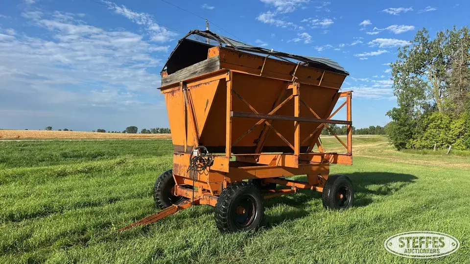 Richardton dump cart