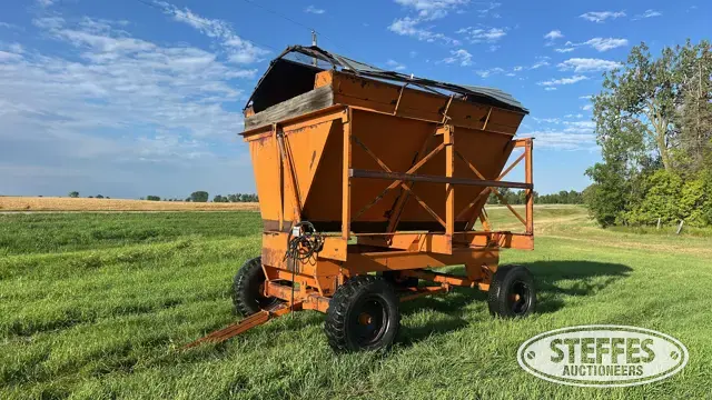 Richardton dump cart
