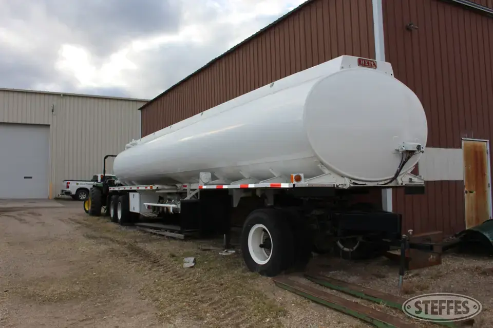 1996 Heil Tank Trailer