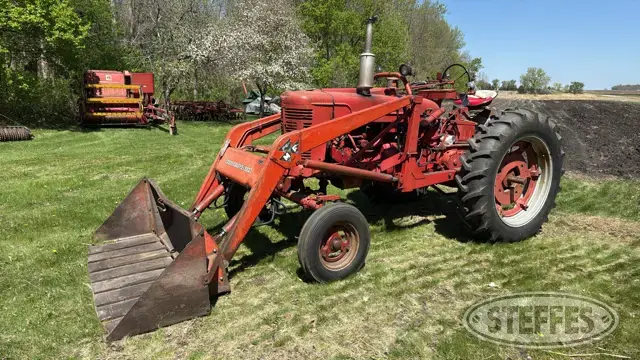1953 Farmall Super M