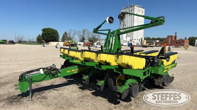 John Deere 1760 Conservation