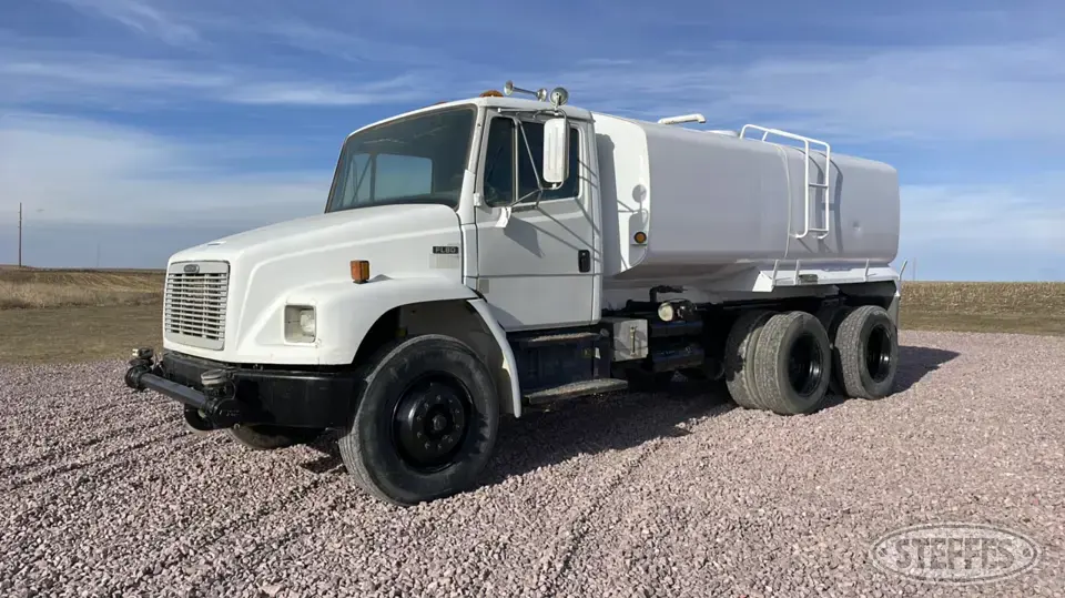 2000 Freightliner FL80 Tank Truck