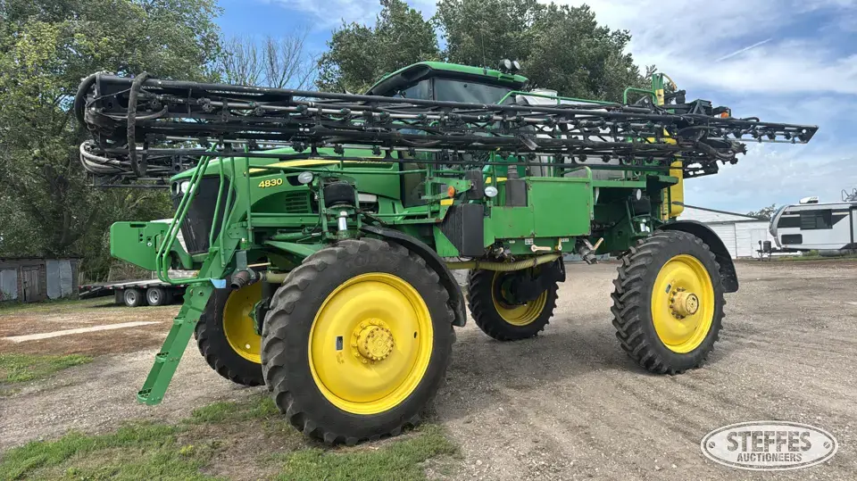 2008 John Deere 4830 Self-Propelled Sprayer