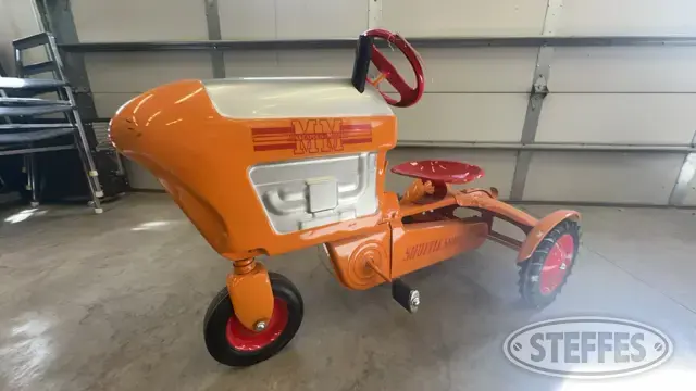 1965 Minneapolis-Moline Shuttle Shift
