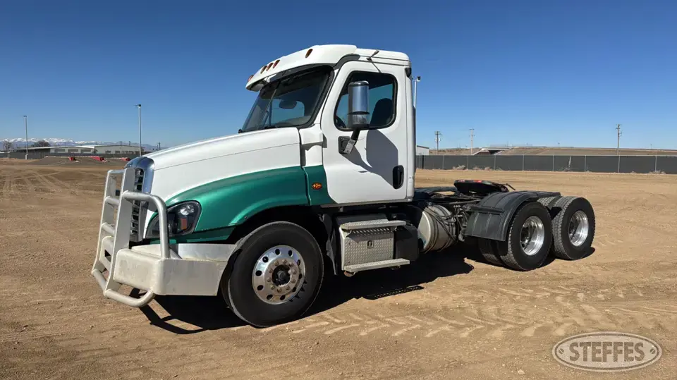 2016 Freightliner Cascadia 125 Conventional Truck without Sleeper