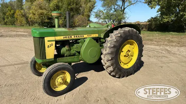 1957 John Deere 820