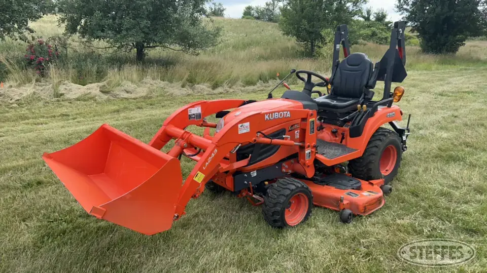 Kubota BX2670 Lawn Tractor