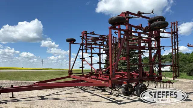 Case IH 4700 Vibra Tiller