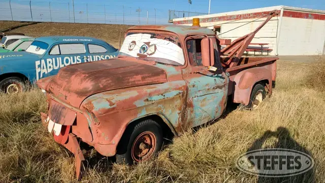 1951 International Harvester L-170