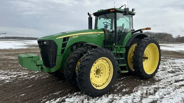2006 John Deere 8430