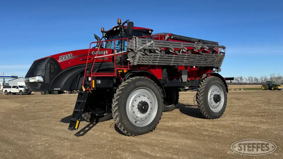 2022 Case IH Trident 5550 Self-Propelled Dry Applicators-Spreaders-Floater