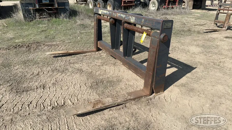 Rylind Mfg. WF2048 Loader Attachment