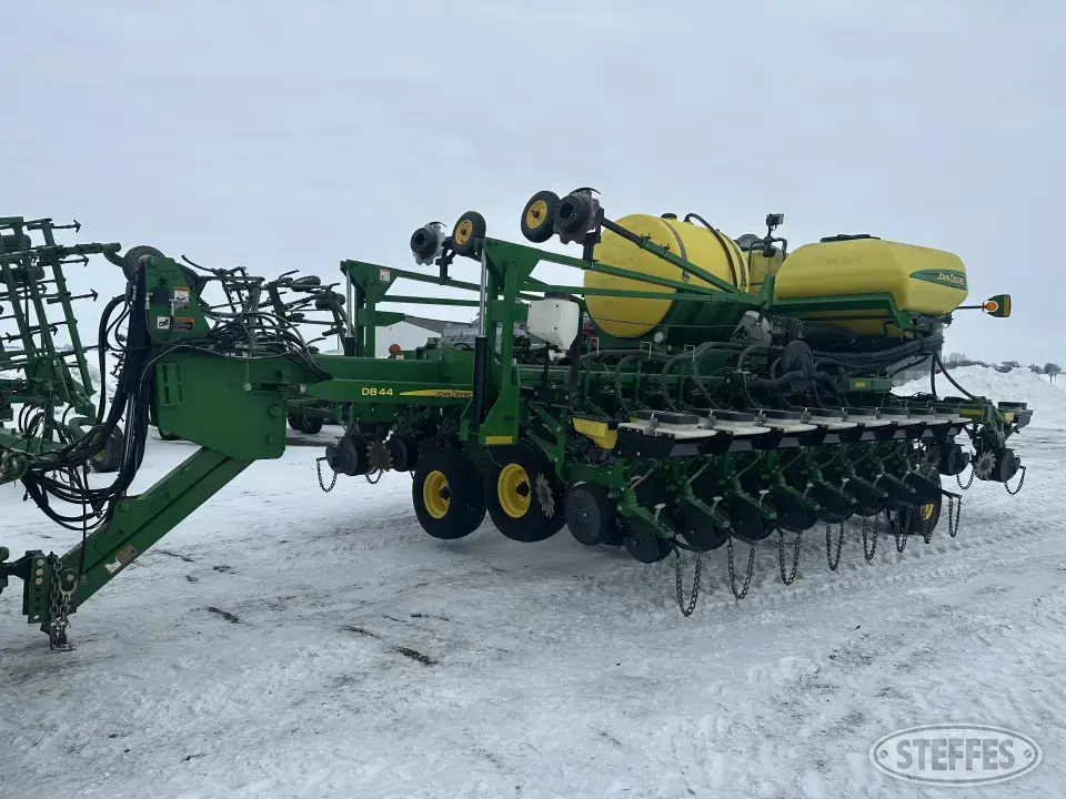 2015 John Deere DB44 12 or More Row Planter