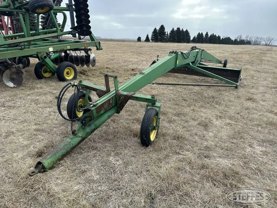John Deere 940 Land Plane
