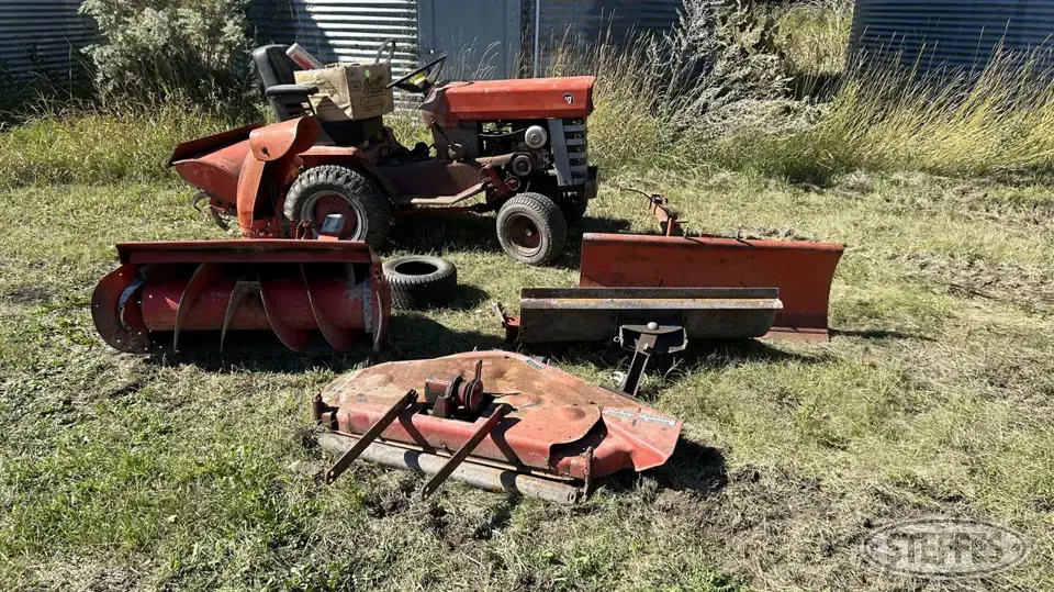 Massey Ferguson 10 Lawn Tractor