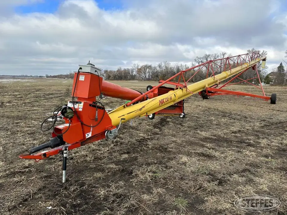 2004 Westfield MK130-91 Swing Hopper Auger