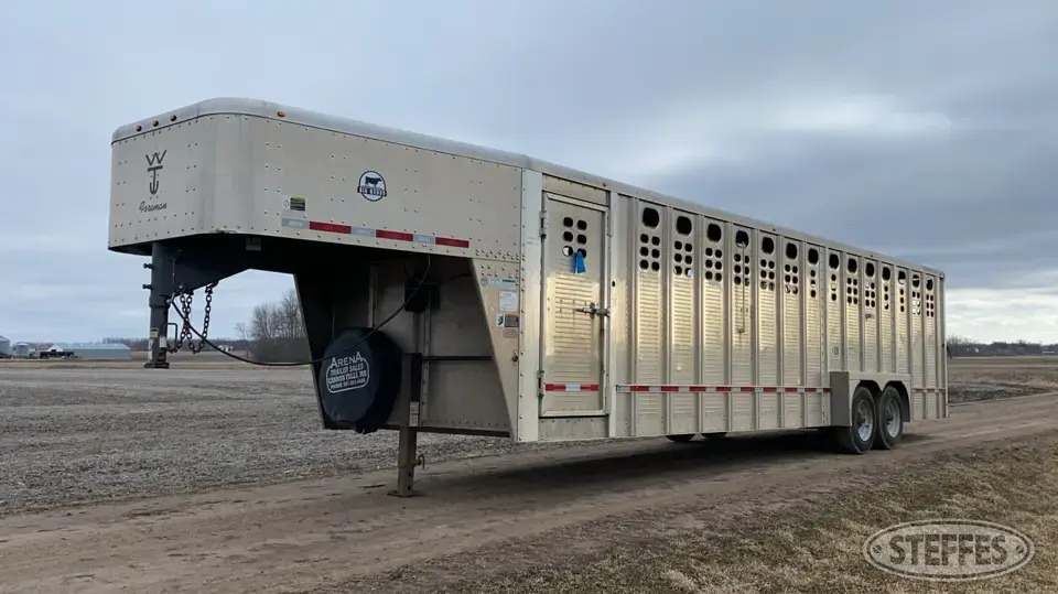 2014 Wilson Foreman Gooseneck Livestock Trailer