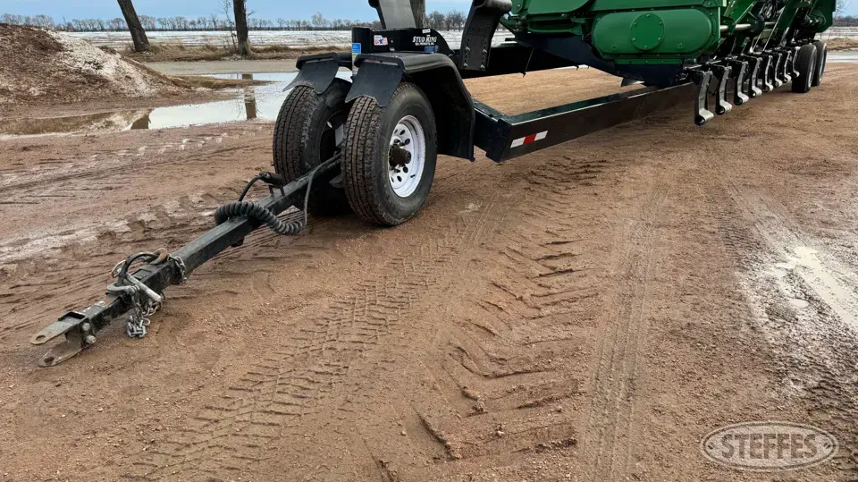 Stud King MD-38 Header Trailer