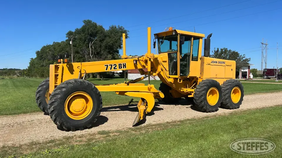 1982 Deere 772BH Motor Grader