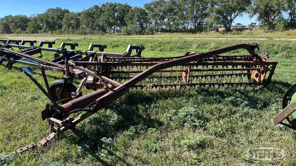 Allis-Chalmers Rake
