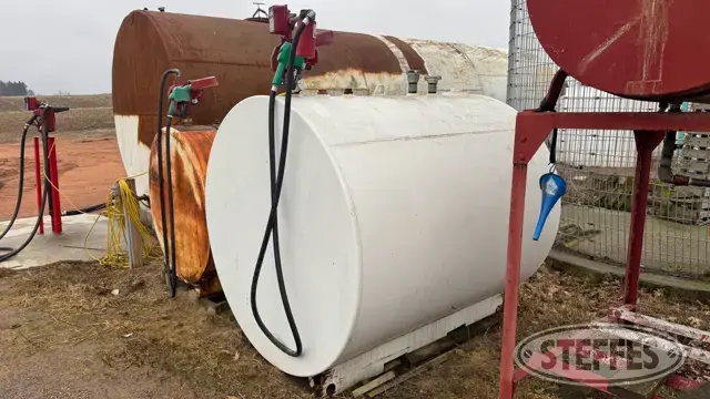1,000 gal. fuel tank
