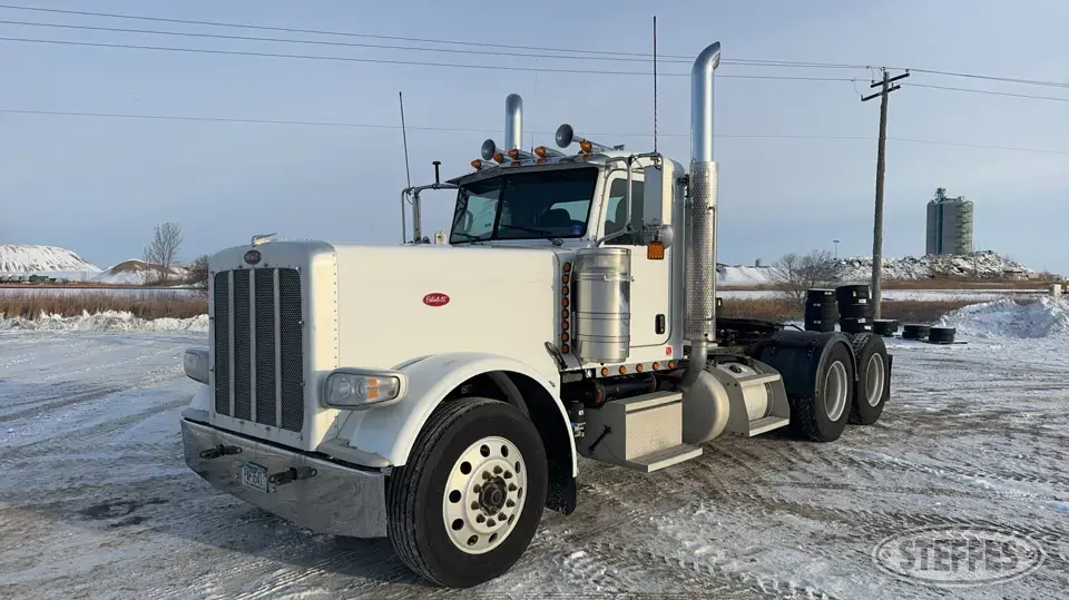 2014 Peterbilt 389 Conventional Truck without Sleeper