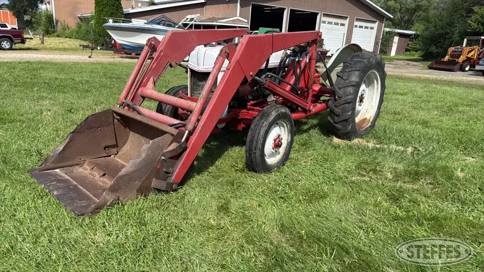 Ford 8N Collectible Show Tractors-Stationary Engine