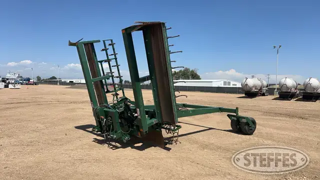 2019 Artsway V2400