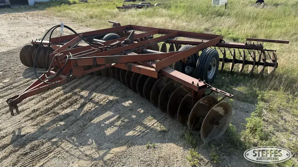 International 470 Disc
