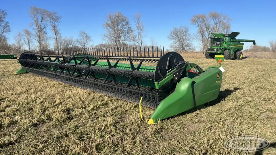 2019 John Deere 745FD Draper Head
