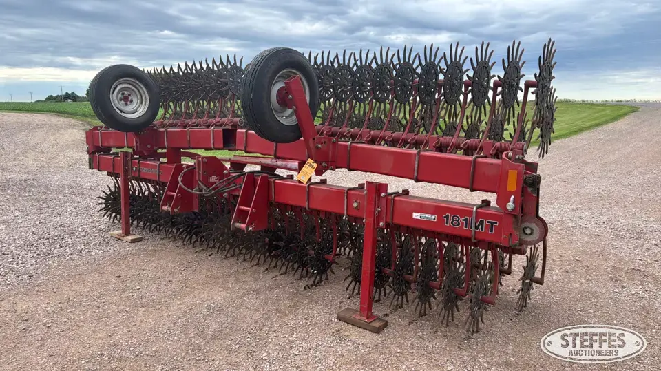 International 181MT Rotary Hoe