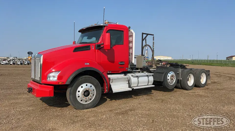 2023 Kenworth T880 Conventional Truck without Sleeper