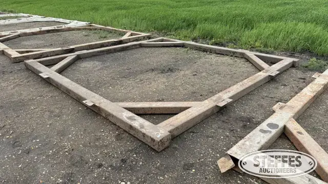 Hopper bin base