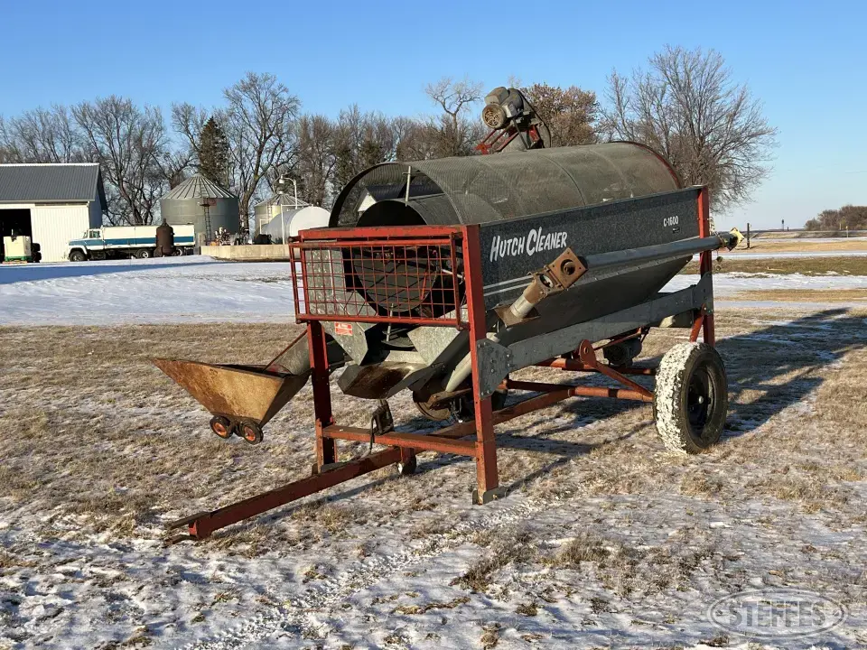 Hutchinson C-1600 Grain Cleaner