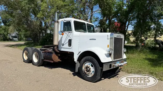 1983 Freightliner FLC120