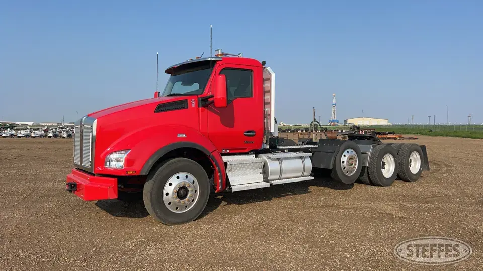 2023 Kenworth T880 Conventional Truck without Sleeper