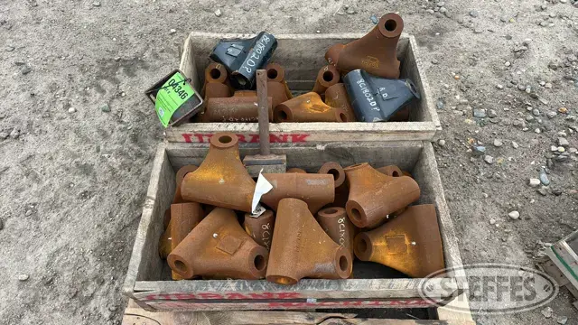 Approx. (26) Summers tillage knuckles
