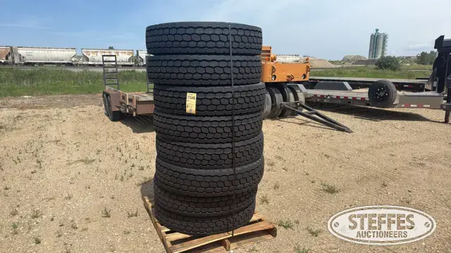 (8) Headway HLD811 11R22.5 tires