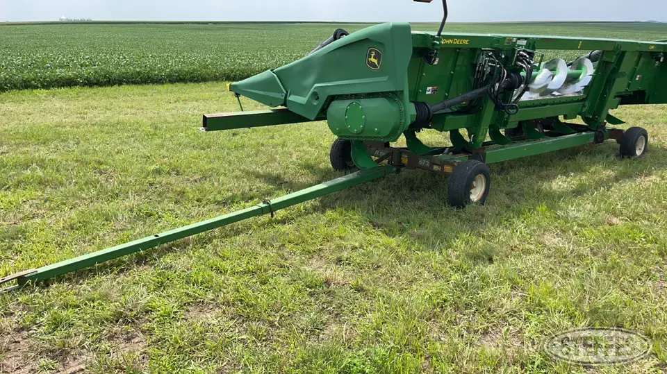 E-Z Trail 672 Header Trailer