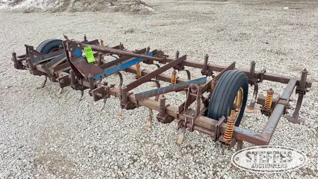 Ford field cultivator