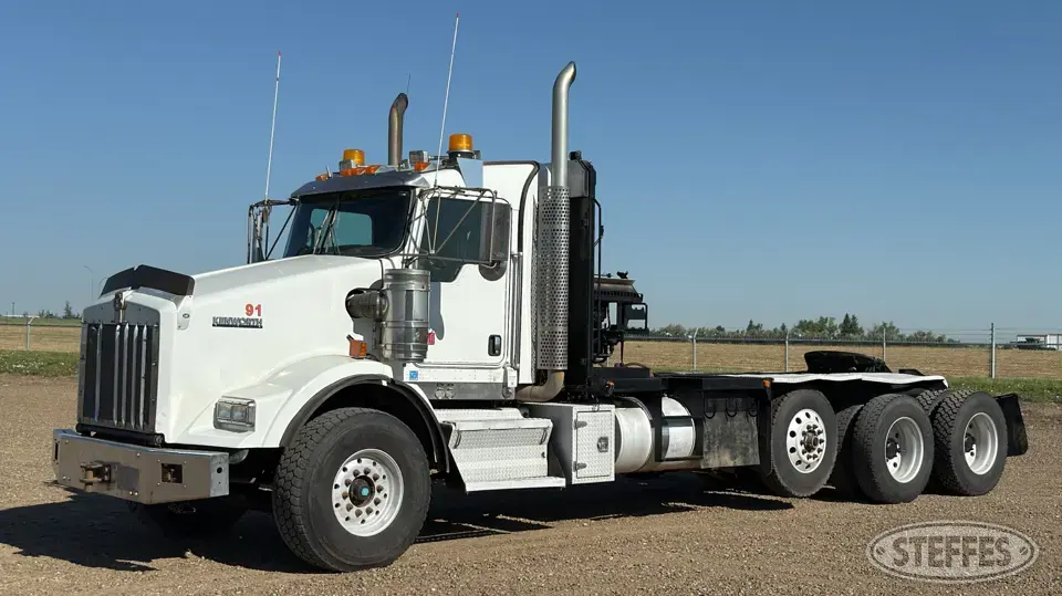 2012 Kenworth T800 Winch Truck