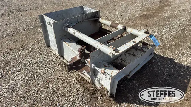 B424 Curb edger comcrete form