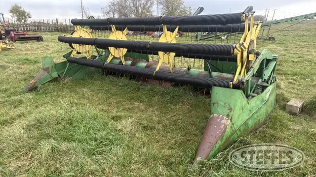 John Deere 215