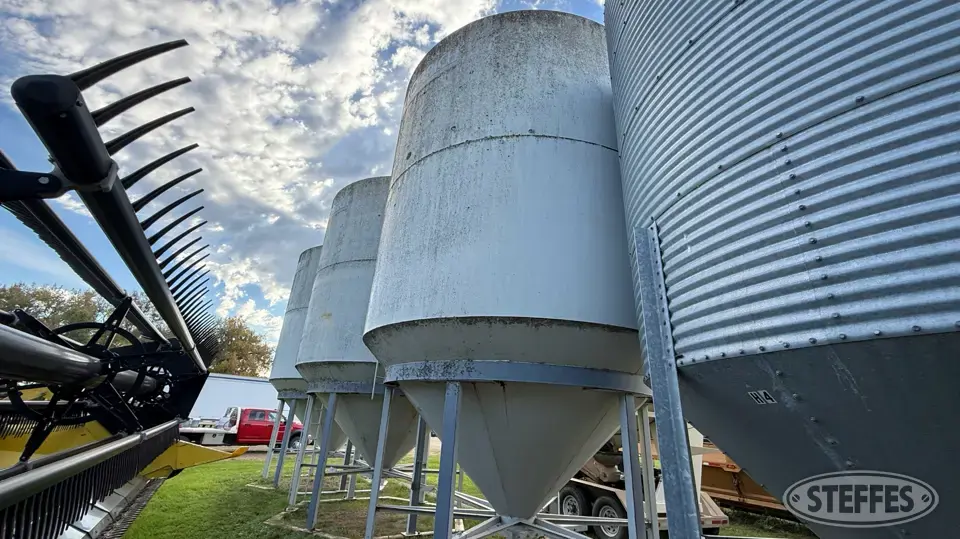 Lorrich 125-12F hopper bin