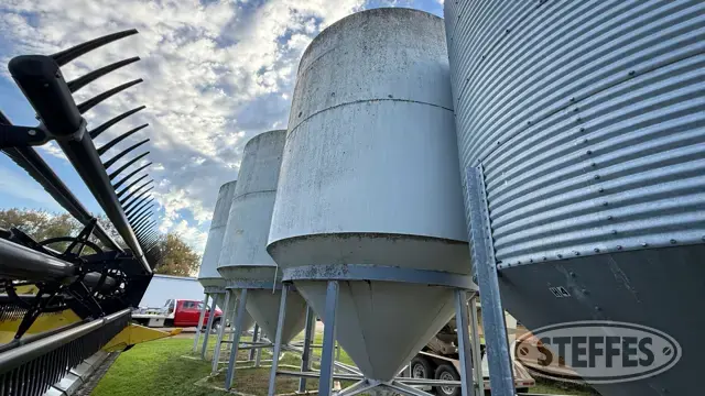 Lorrich 125-12F hopper bin